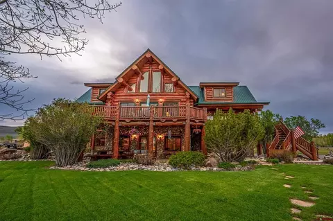 65 Chekwa Trl, Gunnison, CO 81230