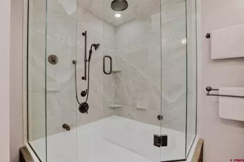 Bath - 10 Ruby Dr, Crested Butte, CO 81225 photo 2 of 8