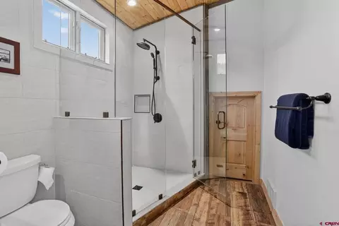 Bath - 10 Ruby Dr, Crested Butte, CO 81225 photo 5 of 8