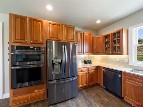 Kitchen - 2017 Constitution Loop, Montrose, CO 81401 photo 2 of 5