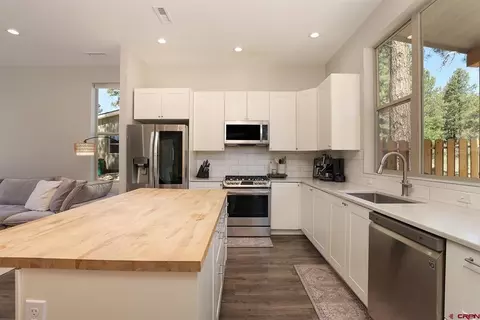Kitchen - 140 Hay Barn Rd, Durango, CO 81301 photo 4 of 4