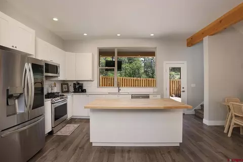 Kitchen - 140 Hay Barn Rd, Durango, CO 81301 photo 3 of 4