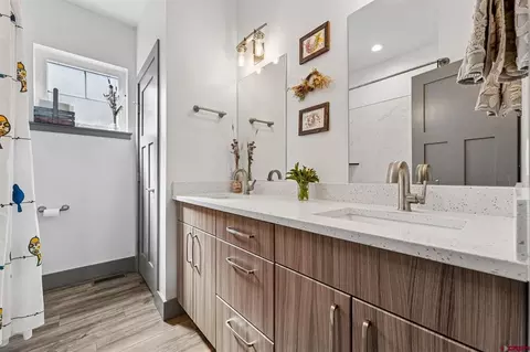 Bath - 414 W 28th St, Durango, CO 81301 photo 3 of 4