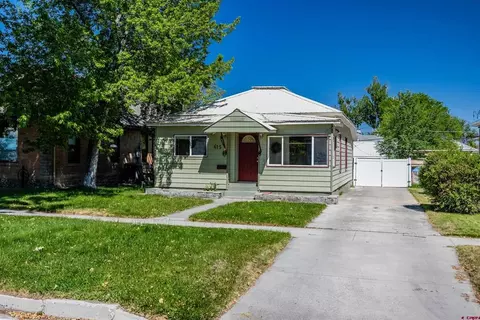 615 S 3rd St, Montrose, CO 81401