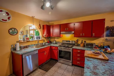 Kitchen - 3070 E 4th Ave, Durango, CO 81301 photo 3 of 5