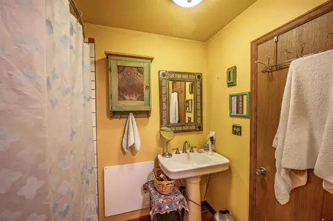 Bath - 3070 E 4th Ave, Durango, CO 81301 photo 1 of 2