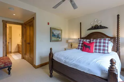 Bedroom - 14 Hunter Hill Rd #C-102, Crested Butte, CO 81225 photo 1 of 8