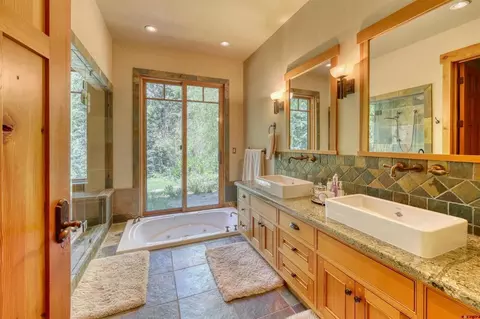 Bath - 455 Pinnacle View Dr, Durango, CO 81301 photo 2 of 7