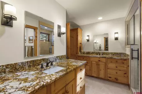 Bath - 102 Meadowview Dr, Durango, CO 81301 photo 1 of 6