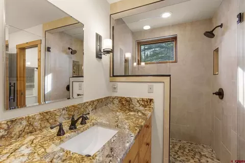 Bath - 102 Meadowview Dr, Durango, CO 81301 photo 2 of 6