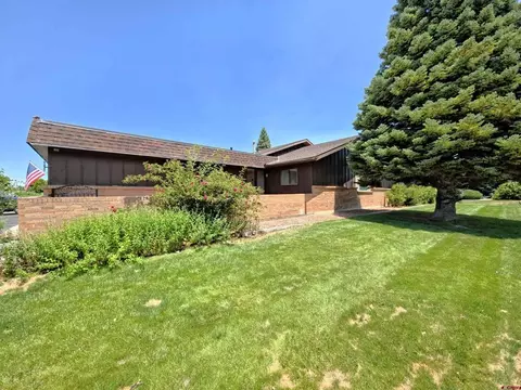 1119 Phillips Ct #A, Montrose, CO 81401