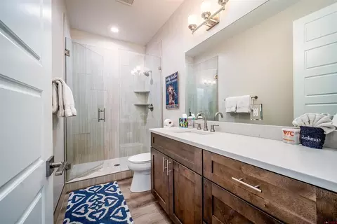 Bath - 28 Nordic Ct, Durango, CO 81301 photo 5 of 6