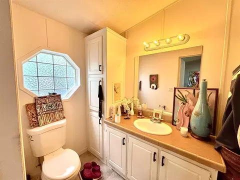 Bath - 3 Palomino Dr, Durango, CO 81301 photo 3 of 7