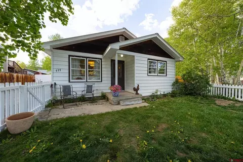 727 Belleview Ave, Crested Butte, CO 81224