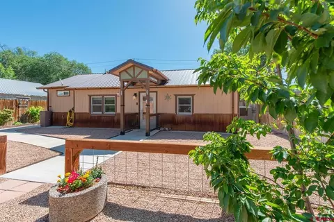 938 Meeker St, Delta, CO 81416