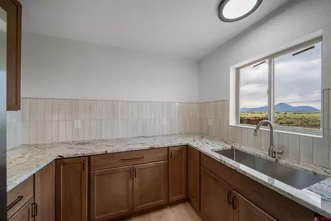 Kitchen - 2011 Rolling Rd, Cortez, CO 81321 photo 3 of 3