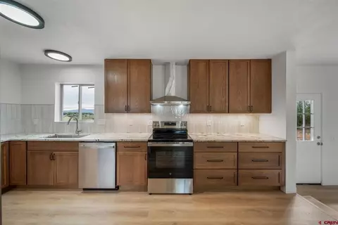 Kitchen - 2011 Rolling Rd, Cortez, CO 81321 photo 2 of 3
