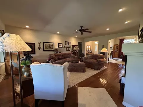 Living - 850 SE Pinyon St, Cedaredge, CO 81413 photo 2 of 5