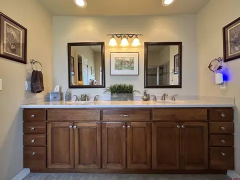 Bath - 850 SE Pinyon St, Cedaredge, CO 81413 photo 3 of 5