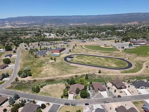 View/Area - 850 SE Pinyon St, Cedaredge, CO 81413 photo 2 of 7
