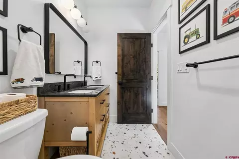 Bath - 106 Hay Barn Rd, Durango, CO 81301 photo 4 of 4