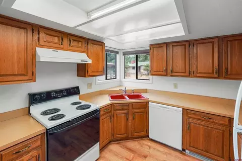 Kitchen - 3226 W 4th Ave, Durango, CO 81301 photo 2 of 3