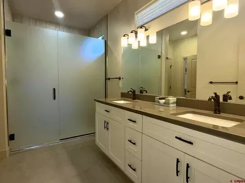 Bath - 875 SE Pinyon St, Cedaredge, CO 81413 photo 1 of 3