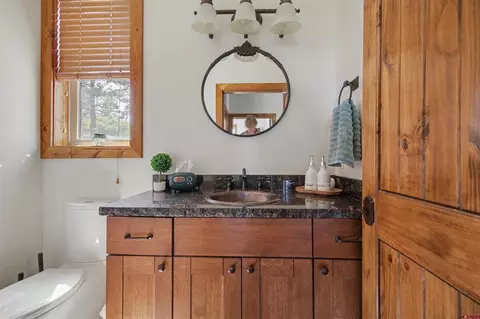 Bath - 667 Soaring Eagle Ct, Chromo, CO 81128 photo 2 of 5