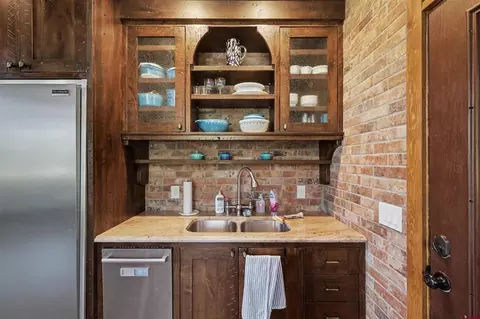 Kitchen - 667 Soaring Eagle Ct, Chromo, CO 81128 photo 7 of 7