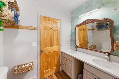 Bath - 11 Snowmass Rd #33, Crested Butte, CO 81225 photo 2 of 3