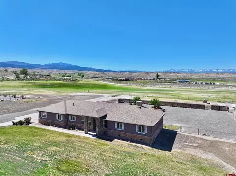 68820 Overland Dr, Montrose, CO 81401