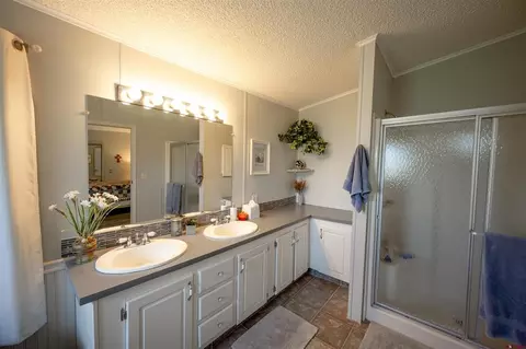 Bath - 11 Huckleberry Ln, Durango, CO 81301 photo 1 of 3