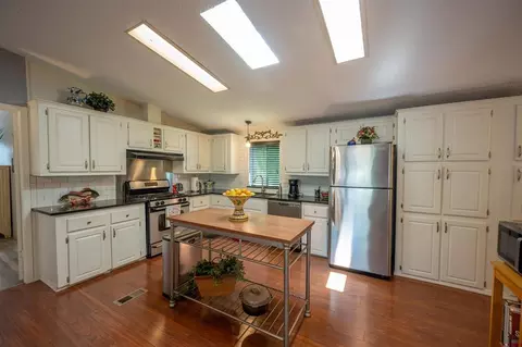 Kitchen - 11 Huckleberry Ln, Durango, CO 81301 photo 1 of 2