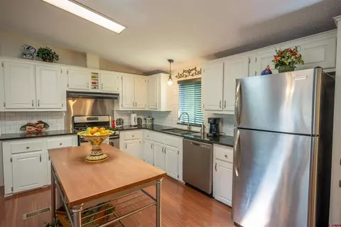 Kitchen - 11 Huckleberry Ln, Durango, CO 81301 photo 2 of 2