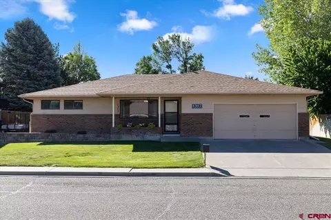 1317 Manchester Dr, Montrose, CO 81401