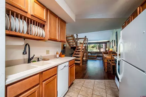 Kitchen - 314 N Tamarron Dr #340, Durango, CO 81301 photo 2 of 2