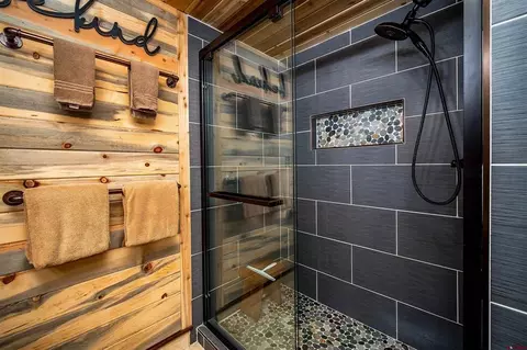 Bath - 314 N Tamarron Dr #340, Durango, CO 81301 photo 2 of 2