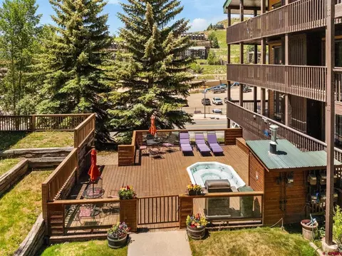 Exterior - 25 Emmons Rd #41, Crested Butte, CO 81225 photo 3 of 11