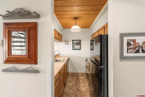 Kitchen - 25 Emmons Rd #41, Crested Butte, CO 81225 photo 2 of 2