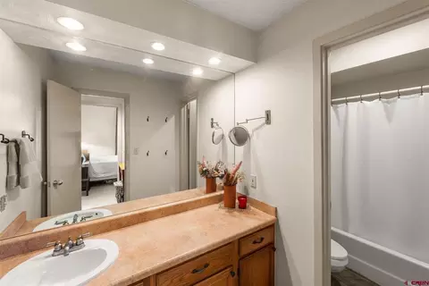 Bath - 25 Emmons Rd #41, Crested Butte, CO 81225 photo 1 of 2