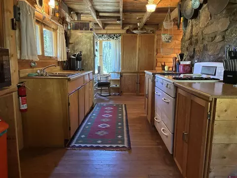 Kitchen - 21333 College Dr, Cedaredge, CO 81413 photo 2 of 6