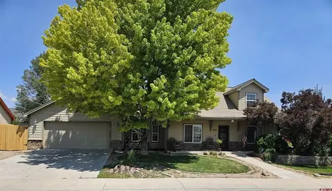 3224 Raven Crest Dr, Montrose, CO 81401