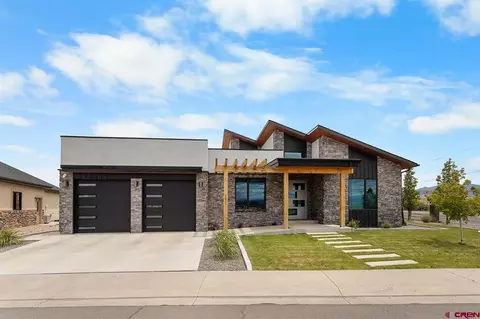 3037 Sleeping Bear Dr, Montrose, CO 81401