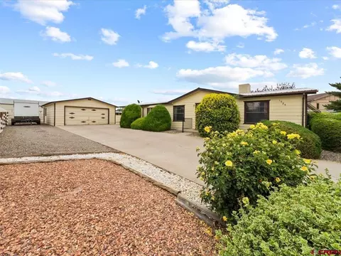 1524 Arizona St, Montrose, CO 81401