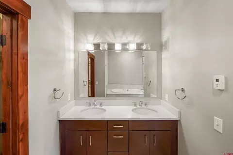 Bath - 71 Deep Creek Ct, Durango, CO 81301 photo 2 of 5