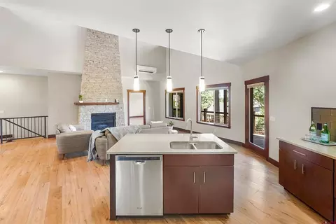Kitchen - 71 Deep Creek Ct, Durango, CO 81301 photo 3 of 4