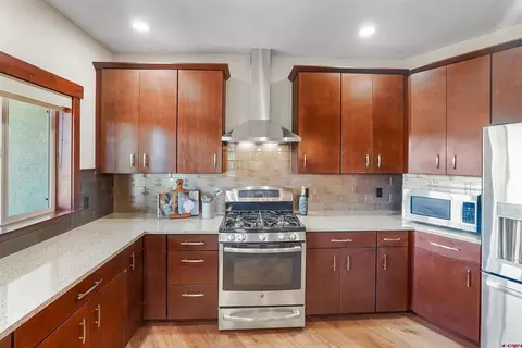 Kitchen - 71 Deep Creek Ct, Durango, CO 81301 photo 2 of 4