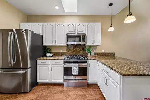 Kitchen - 22 Cypress Ct, Durango, CO 81301 photo 2 of 5