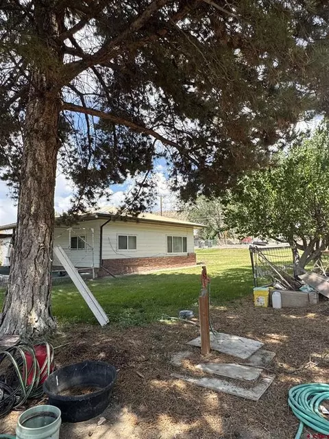 Exterior - 511 Chipeta Rd, Montrose, CO 81403 photo 8 of 8