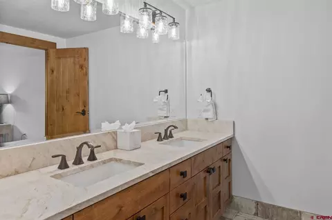 Bath - 14 Hunter Hill Rd #C203, Crested Butte, CO 81225 photo 3 of 3